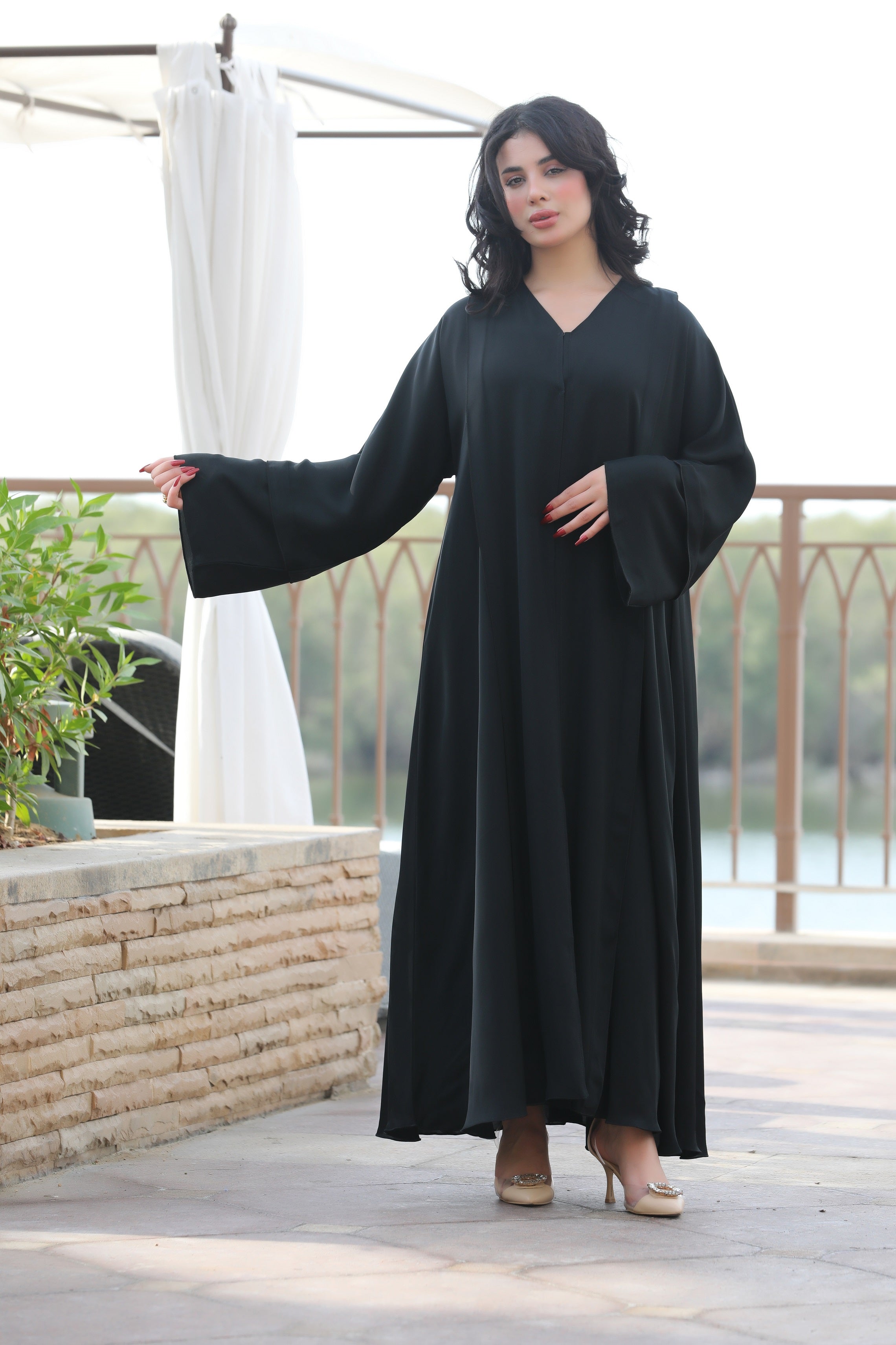 Plain cloche abaya