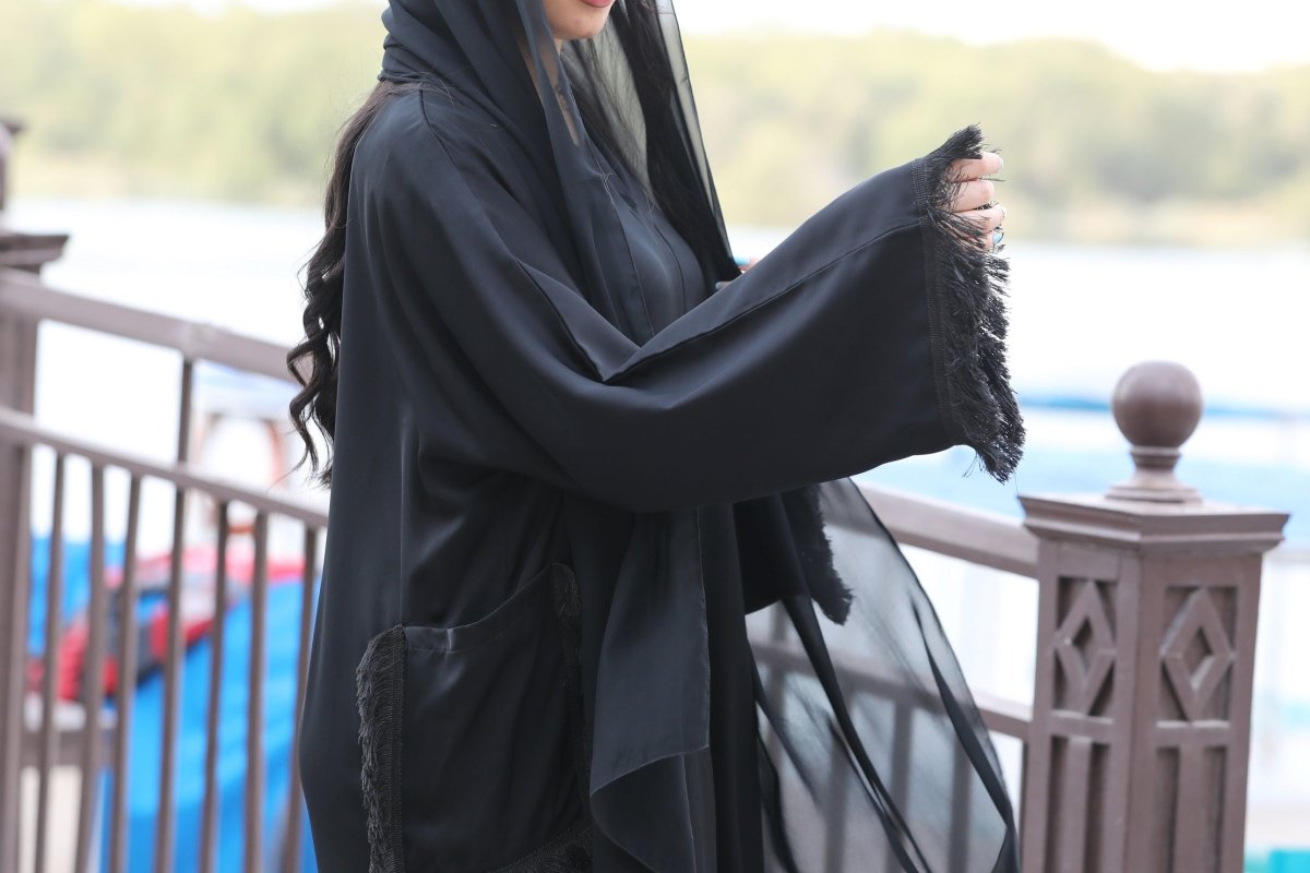 Abaya With Pockets - Abayat Qumasha Wa Naqsha