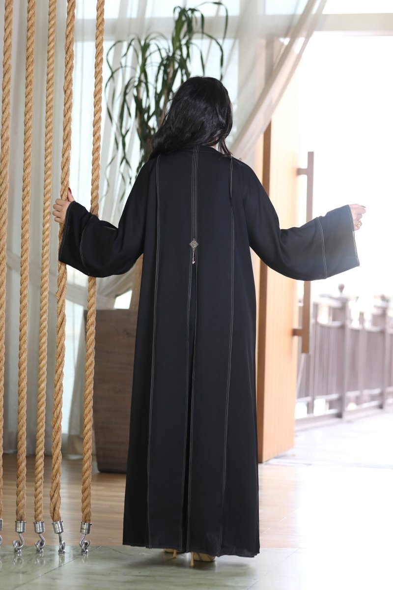 Black abaya with beige stripes - Abayat Qumasha Wa Naqsha