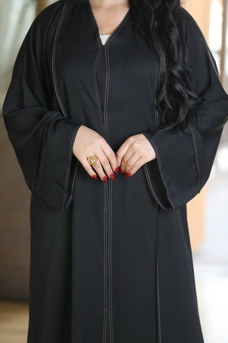 Black abaya with beige stripes - Abayat Qumasha Wa Naqsha