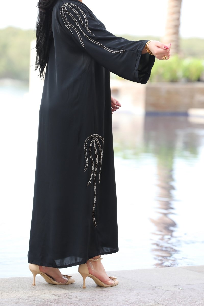 Black abaya with golden beads - Abayat Qumasha Wa Naqsha